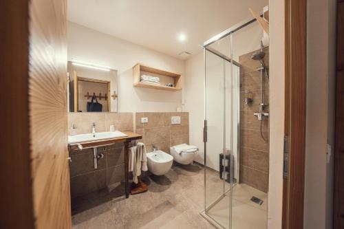 Koupelna v ubytování Albergo Locanda Mistral