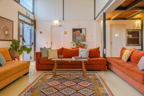 Un lugar para sentarse en IBEX unique Desert Inn