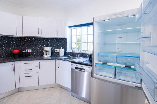 42 Presa do Moura - Elegant 2-Bedroom Townhouse