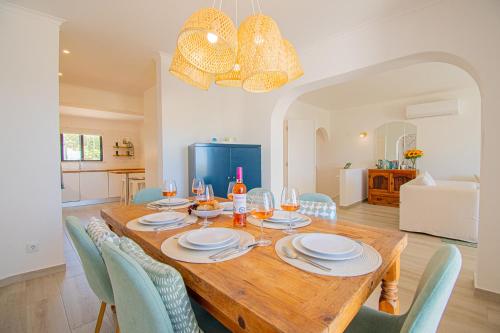 Casa Mel - Stylish 3-Bed Townhouse with Pool