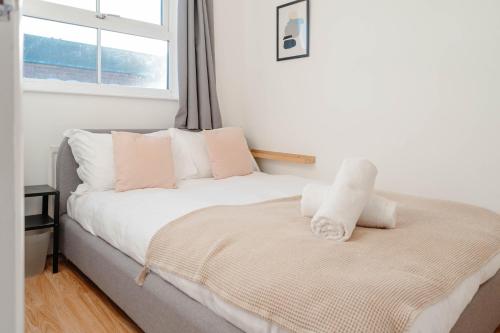Calm Cosy House with Beautiful Riverside Walk to Centre photo 17