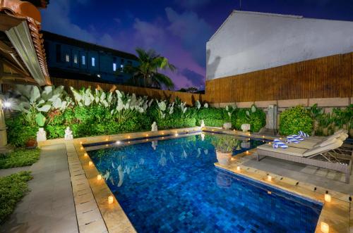 Kolam renang di atau dekat dengan Villa Deh Simba at Oberoi
