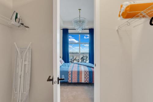 Gambar di galeri bagi Elegant Space in Currie di Calgary