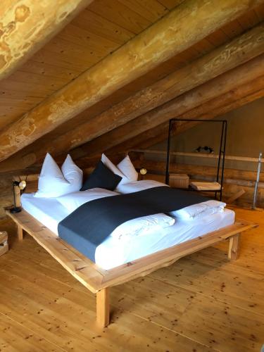 Ένα ή περισσότερα κρεβάτια σε δωμάτιο στο Seyberth´s Chalet