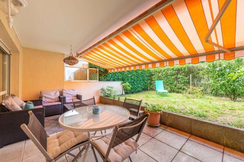 Photo de la galerie de l'établissement L'ANCOLIE - T3 avec terrasse dans un quartier calme, à Annecy