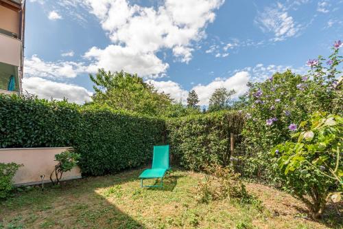 Photo de la galerie de l'établissement L'ANCOLIE - T3 avec terrasse dans un quartier calme, à Annecy