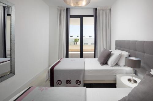 Las Olas Apartment by Alfresco Stays
