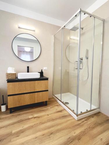 a bathroom with a shower and a sink at Casa Umberto in Marghera