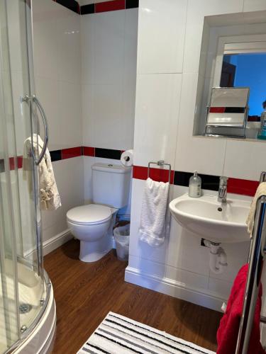 Gallery image of 83 in Aylesbury