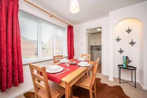 Cosy 2 bedroom flat close to Tower Bridge with free parking photo 26