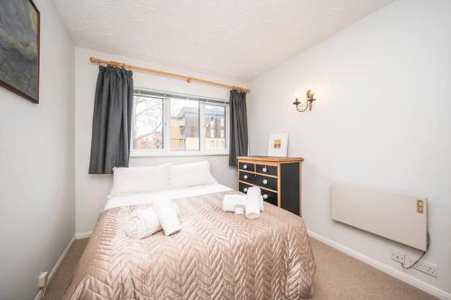 Cosy 2 bedroom flat close to Tower Bridge with free parking photo 29
