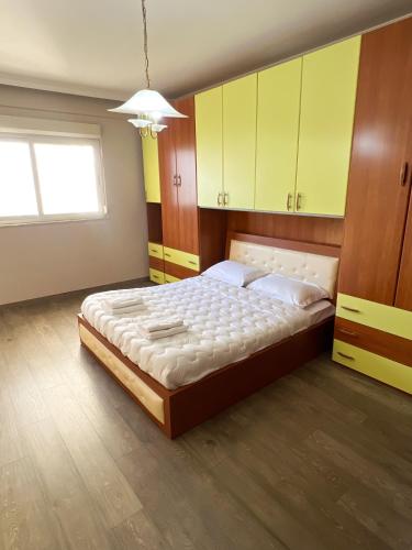 Cama o camas de una habitación en Sea View Apartaments