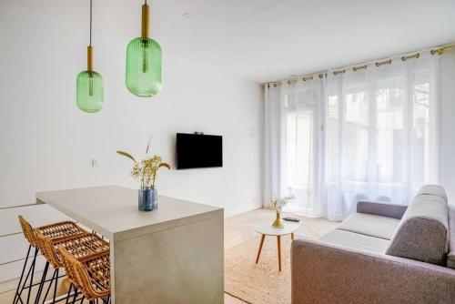 Bel appartement pour 6 personnes proche Champs Elysees