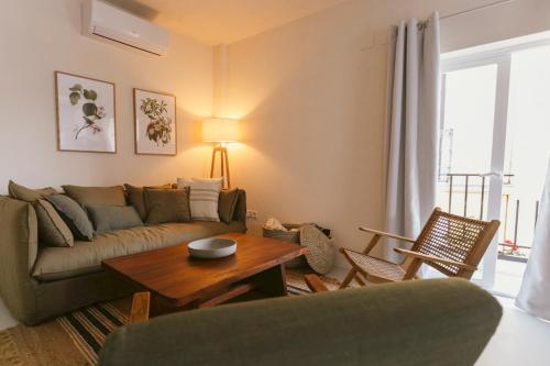 Bright apartment in the heart of La Alfalfa