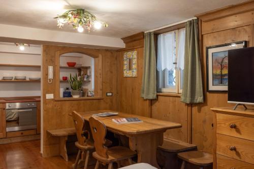 Η κουζίνα ή μικρή κουζίνα στο FALORIA Studio Apartment