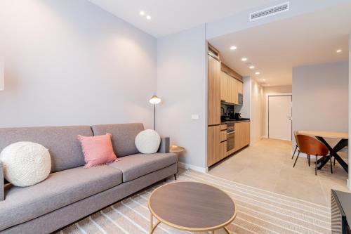 Home Art Apartments Bernabéu