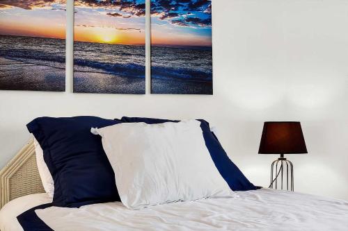 Lighthouse Point Rental 6Aにあるベッド