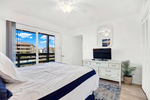 Lighthouse Point Rental 6Aにあるテレビまたはエンターテインメントセンター