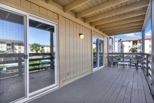 Lighthouse Point Rental 6Aにあるバルコニーまたはテラス
