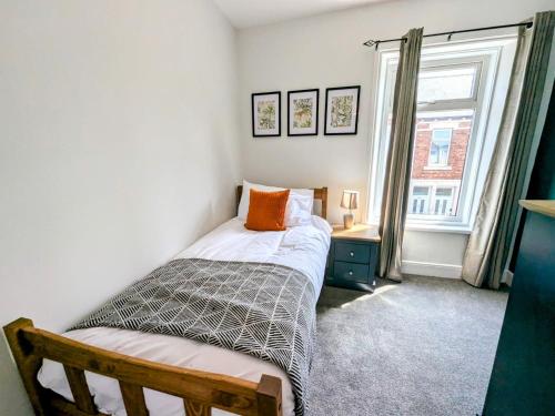 Postel nebo postele na pokoji v ubytování Charming 4-Bedroom Retreat in Blyth