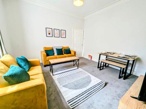 Posezení v ubytování Charming 4-Bedroom Retreat in Blyth