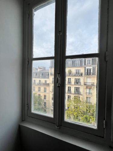 Batignolles, Montmartre Chambre 12m2 , Metro 13 et 14