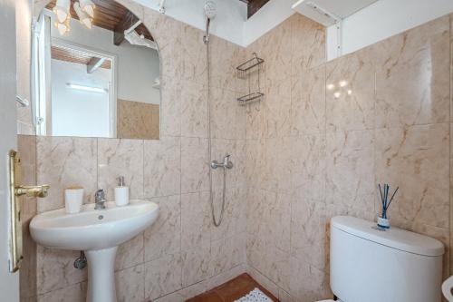 Ένα μπάνιο στο El sendero de Tejina - By Feel your holidays