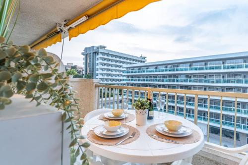 Salou Moderno Cozy 5pax Wifi AA Parking