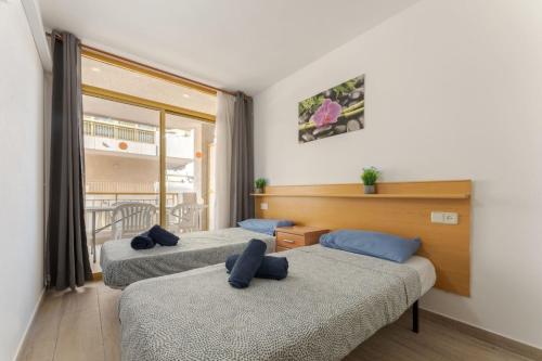 Salou Chill Cozy Warm Pool Port Aventura