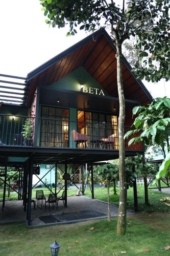 Ein Garten an der Unterkunft Bay View Suites, Vythiri, Wayanad