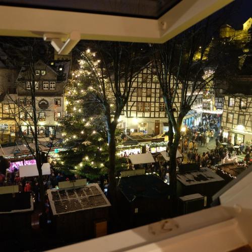 Gambar di galeri bagi Haus An der Rur - 5 Apartments mitten in Monschau di Monschau