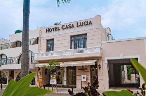 a hotel casa lica on the corner of a street at Casa Lucia Hotel Boutique in Mérida