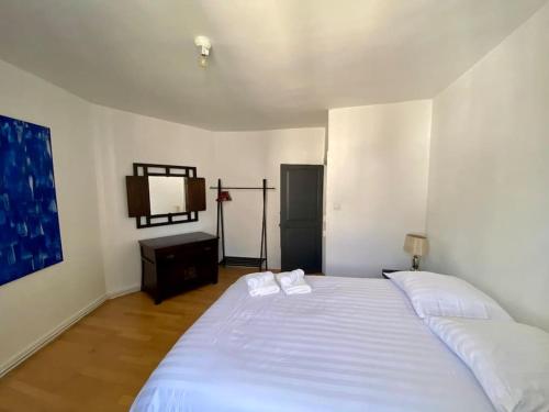 Photo de la galerie de l'établissement Léontine Town House, à Égletons