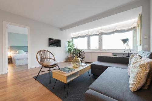 Sophisticated refurbished-1BD 1BTH-Colon Centre