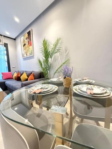 Ideal home away from homeにあるシーティングエリア