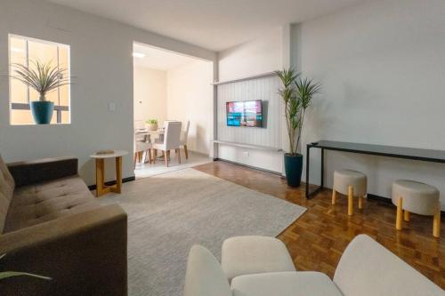 Χώρος καθιστικού στο Excelente Apartamento Centro - MJ20