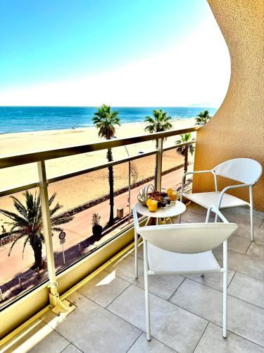 Gallery image of Suite Balnéo Canet in Canet-en-Roussillon
