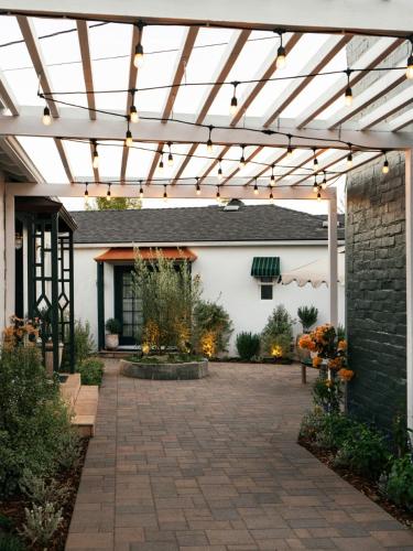 Le Petit Pali Brentwood photo 64