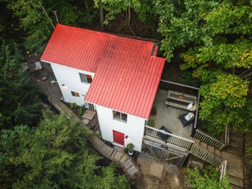 Το κτήριο όπου στεγάζεται  το σαλέ