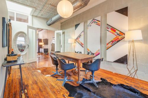Zona de estar de High-design Downtown Loft
