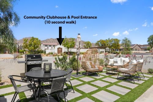 Gambar di galeri bagi Sunset Dreams by VARE Steps Away from PoolSpa Gym PGA West di La Quinta