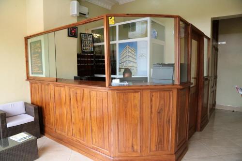 Η κουζίνα ή μικρή κουζίνα στο East Point Hotel Moshi