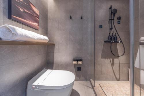 Ένα μπάνιο στο Atour Hotel Linzhi Bayi Nanyue Avenue