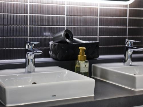 Bilik mandi di MONday Apart Premium Kyoto Sta Kamogawa