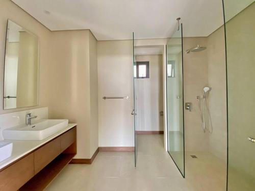 Ένα μπάνιο στο Exceptional Penthouse with Sea View