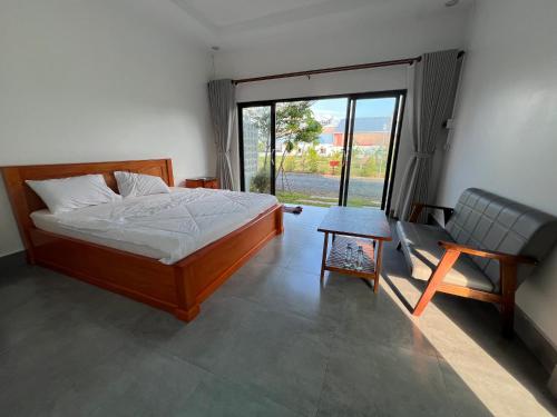 Ένα ή περισσότερα κρεβάτια σε δωμάτιο στο Diamonich Suites Hotel