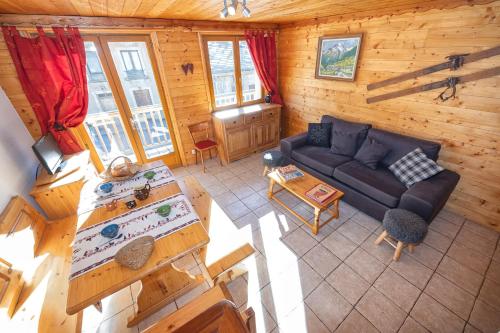 an overhead view of a living room in a cabin at Chalet L’Etagne in Bessans