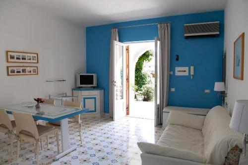 Gallery image of Hotel Residence Mendolita in Lipari
