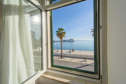 Apartment The View