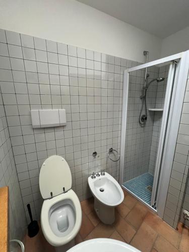 Un baño de Guerrin Meschino